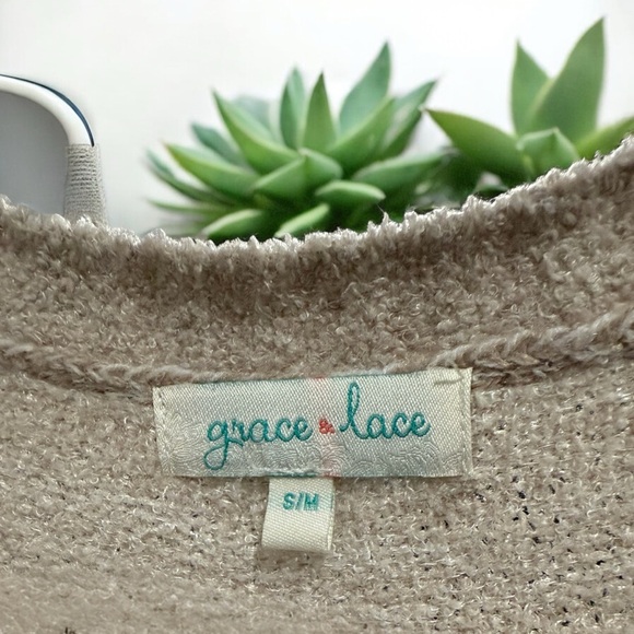 Grace & Lace long light cardigan with slits on sides and 2 front pockets. S/M - Picture 3 of 5